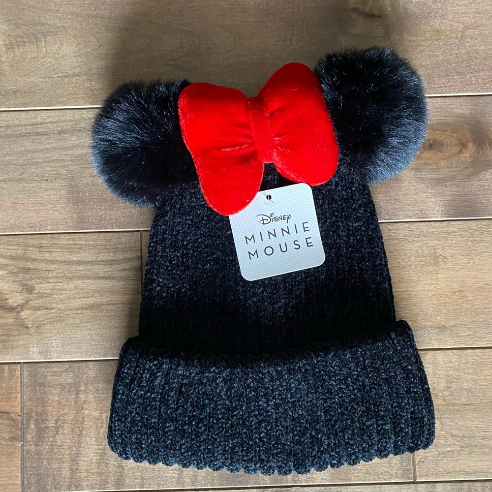 NWT - Authentic Minnie Mouse Beanie